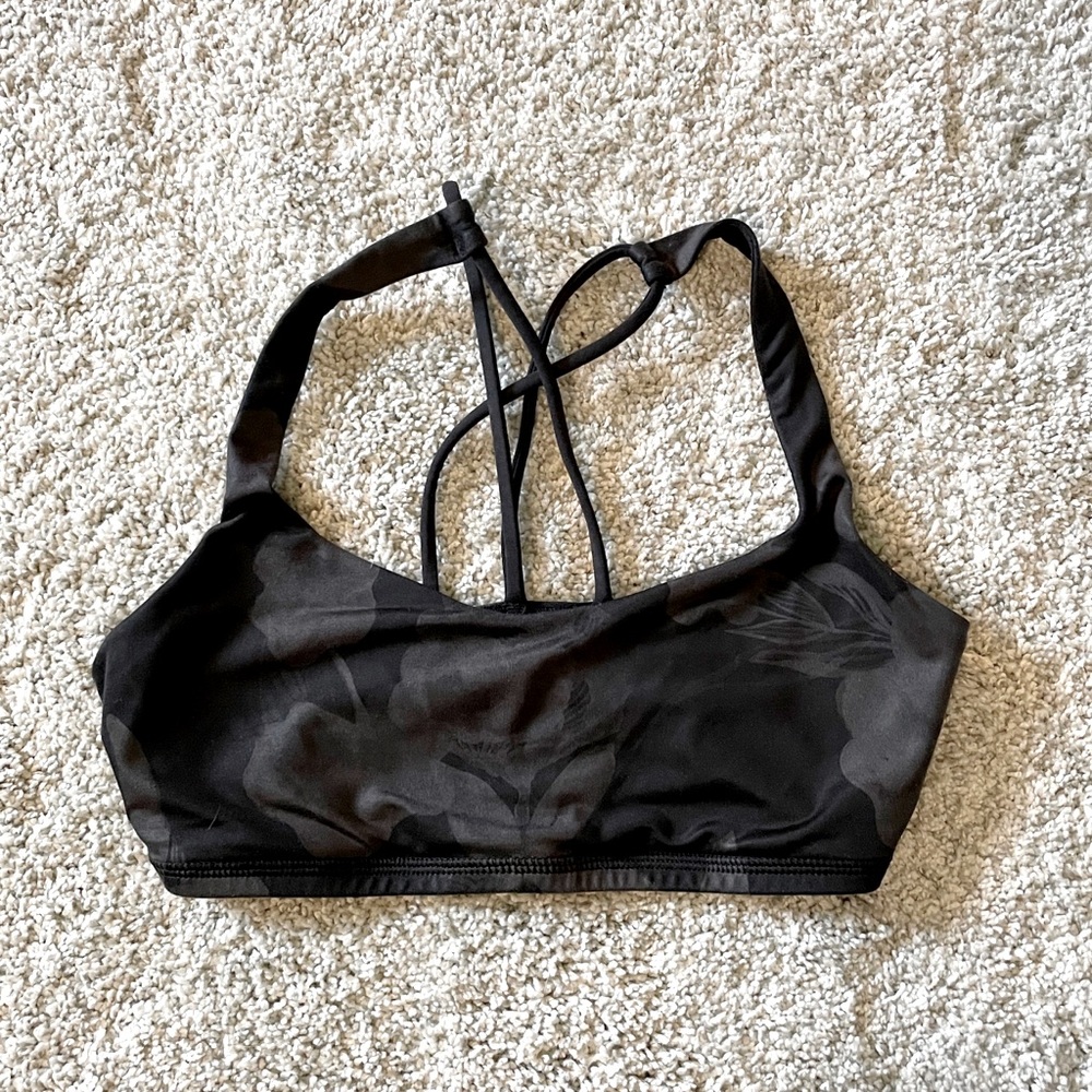 Lululemon Free to Be Bra Size 4